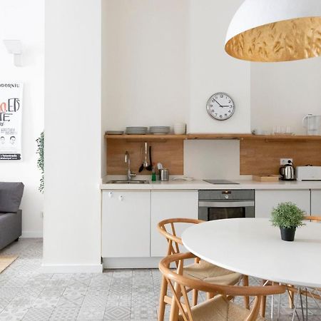 The Barcelona Centric Apt By Maison Pinata Екстериор снимка