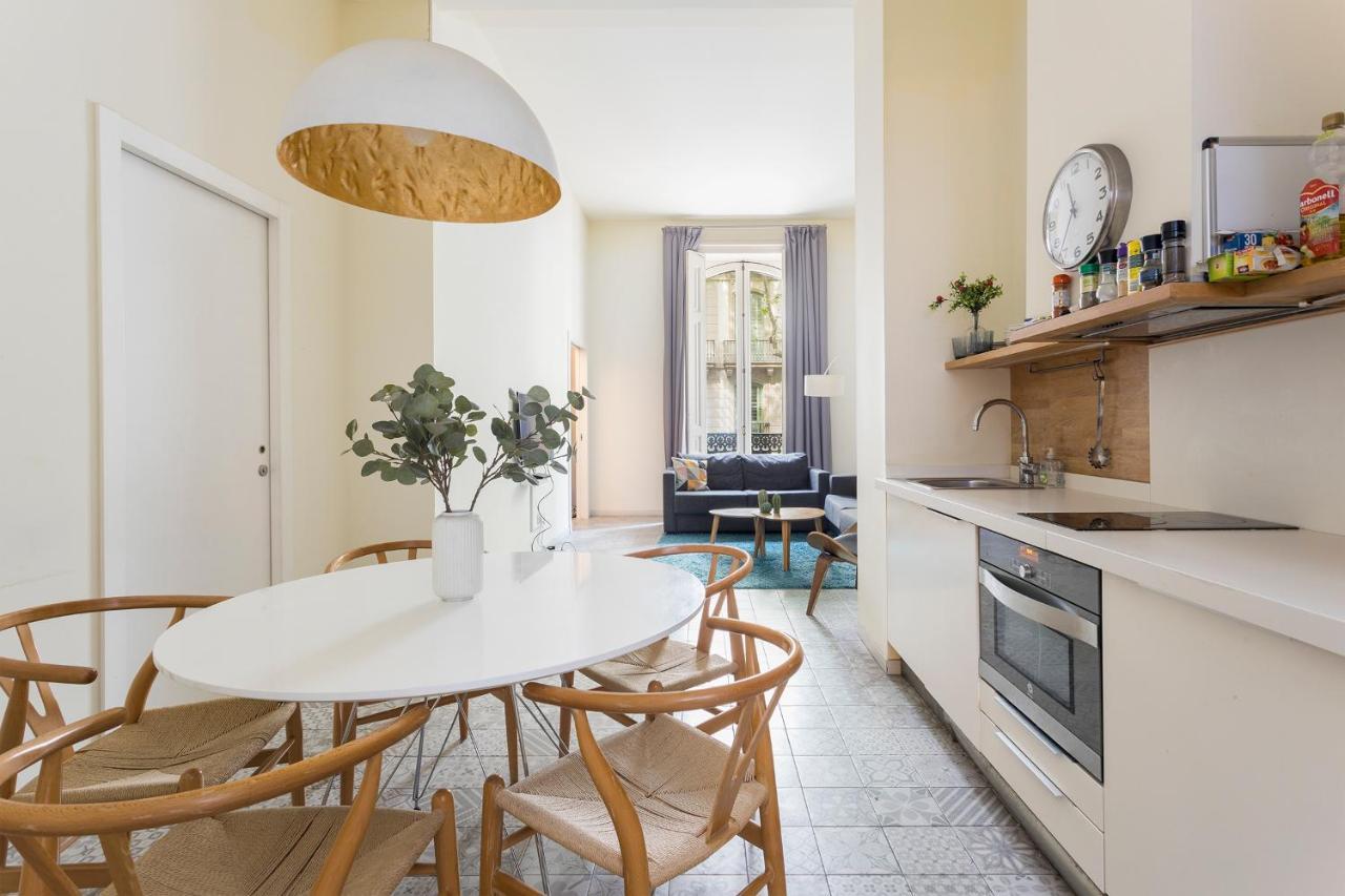 The Barcelona Centric Apt By Maison Pinata Екстериор снимка