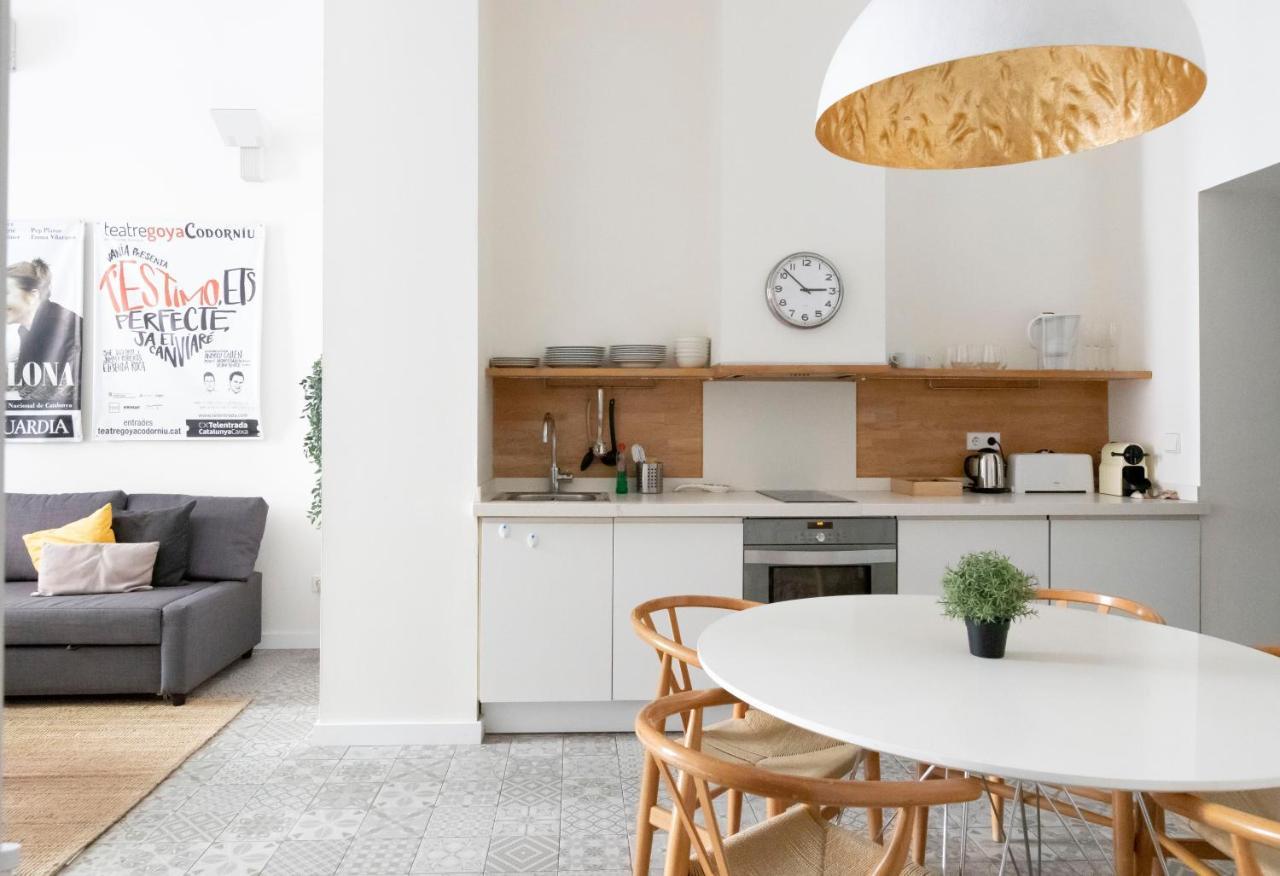 The Barcelona Centric Apt By Maison Pinata Екстериор снимка